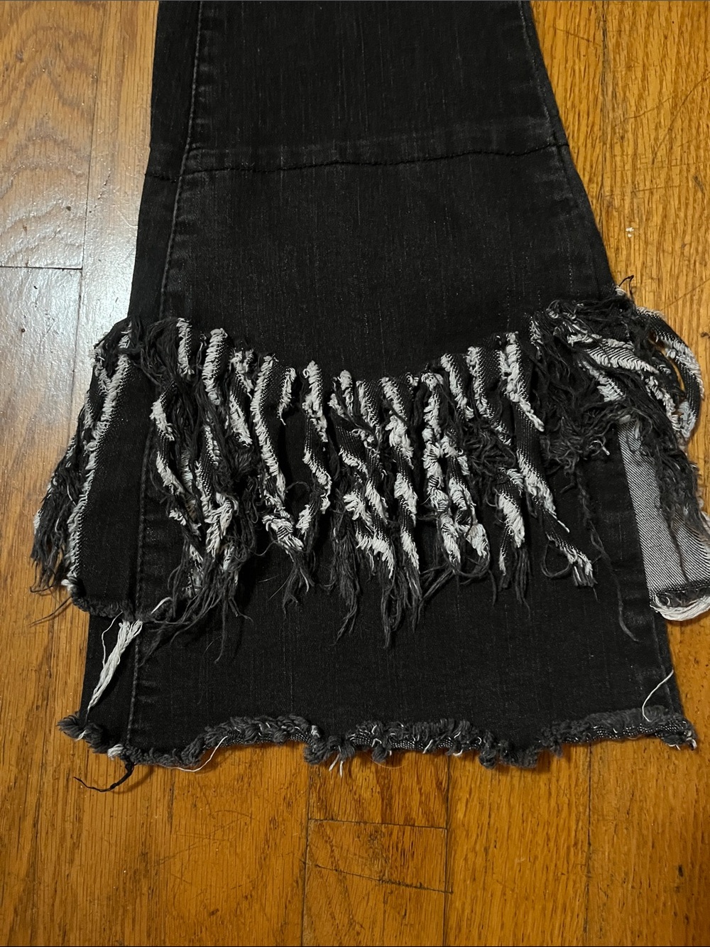Luxe Moda Black Distressed Flare Jeans with Fringe Hem Size 4 - Picture 5 of 9